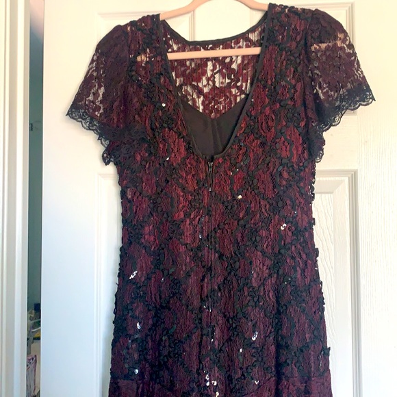 Burgandy & Black H&W Collections Cocktail Dress. Size 11/12 - Picture 5 of 6